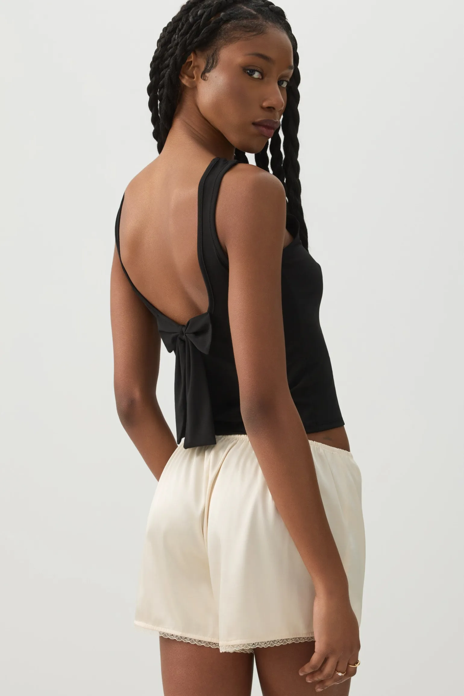 Back Bow Sleeveless Top