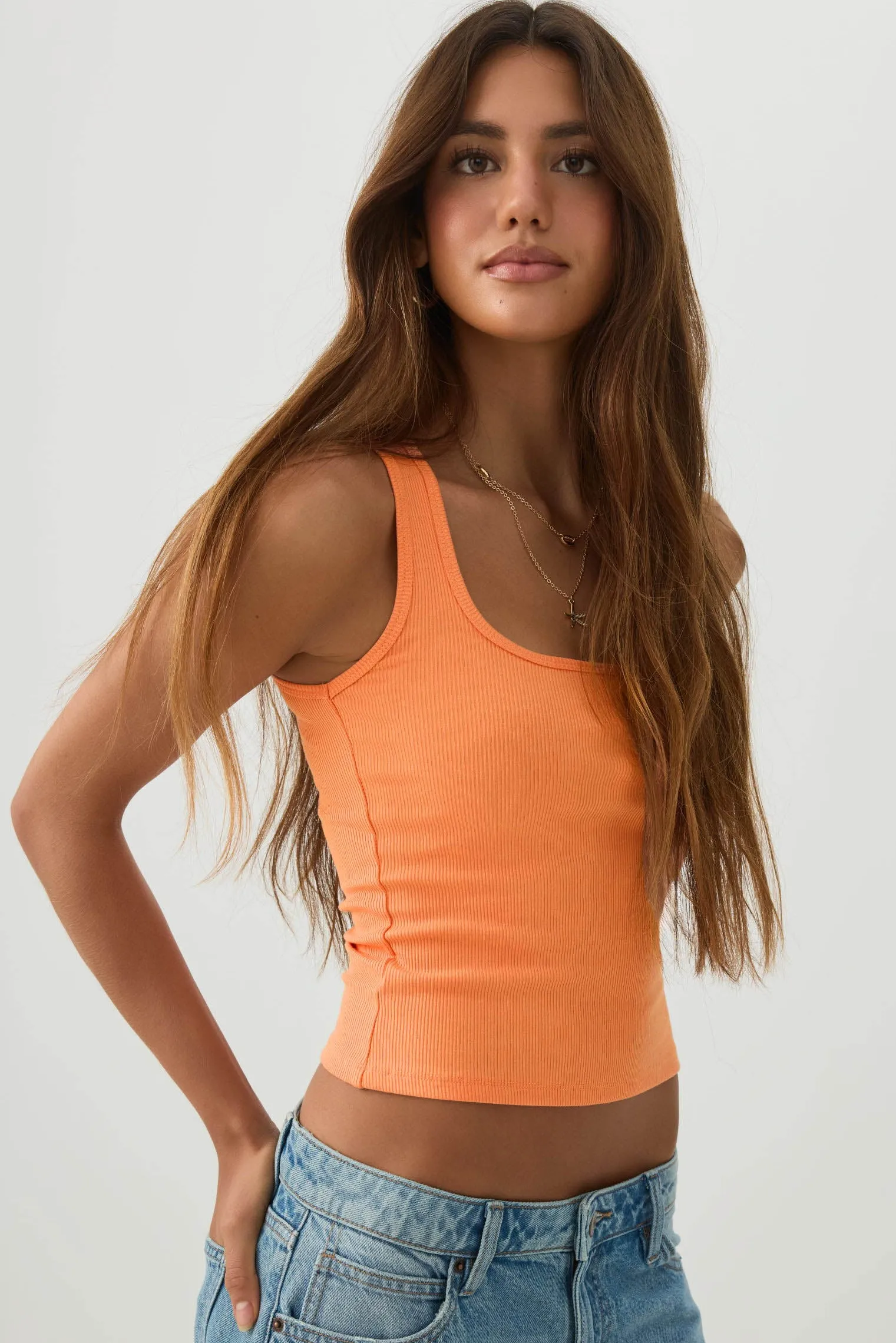 Basic Cropped Ribbed Tank Top