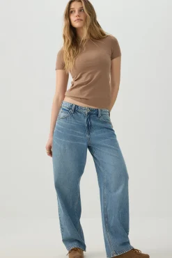 Basic Fitted Short Sleeve T-Shirt