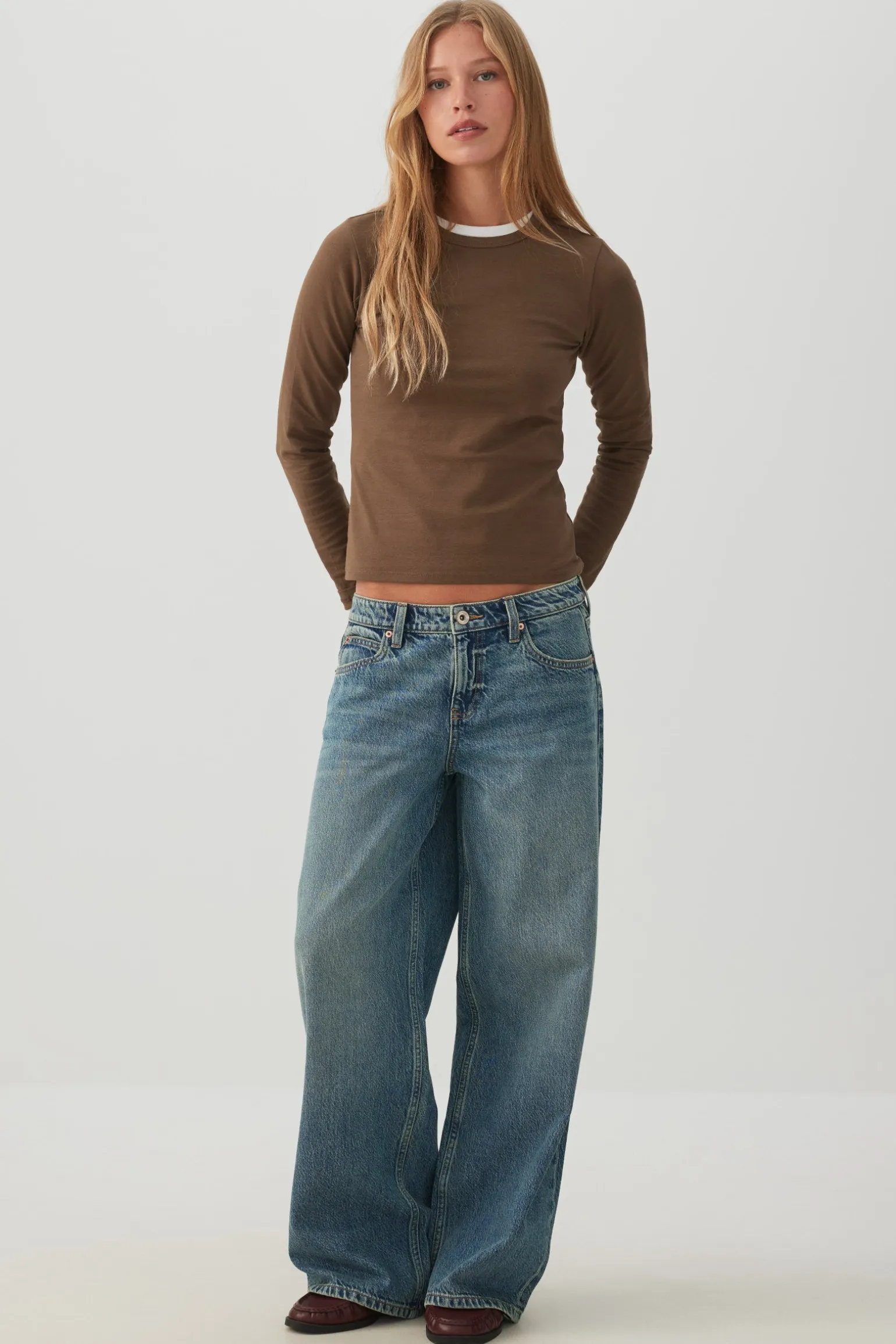 Basicore™ Fitted Long Sleeve T-Shirt