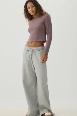 Basicore™ Fitted Long Sleeve T-Shirt