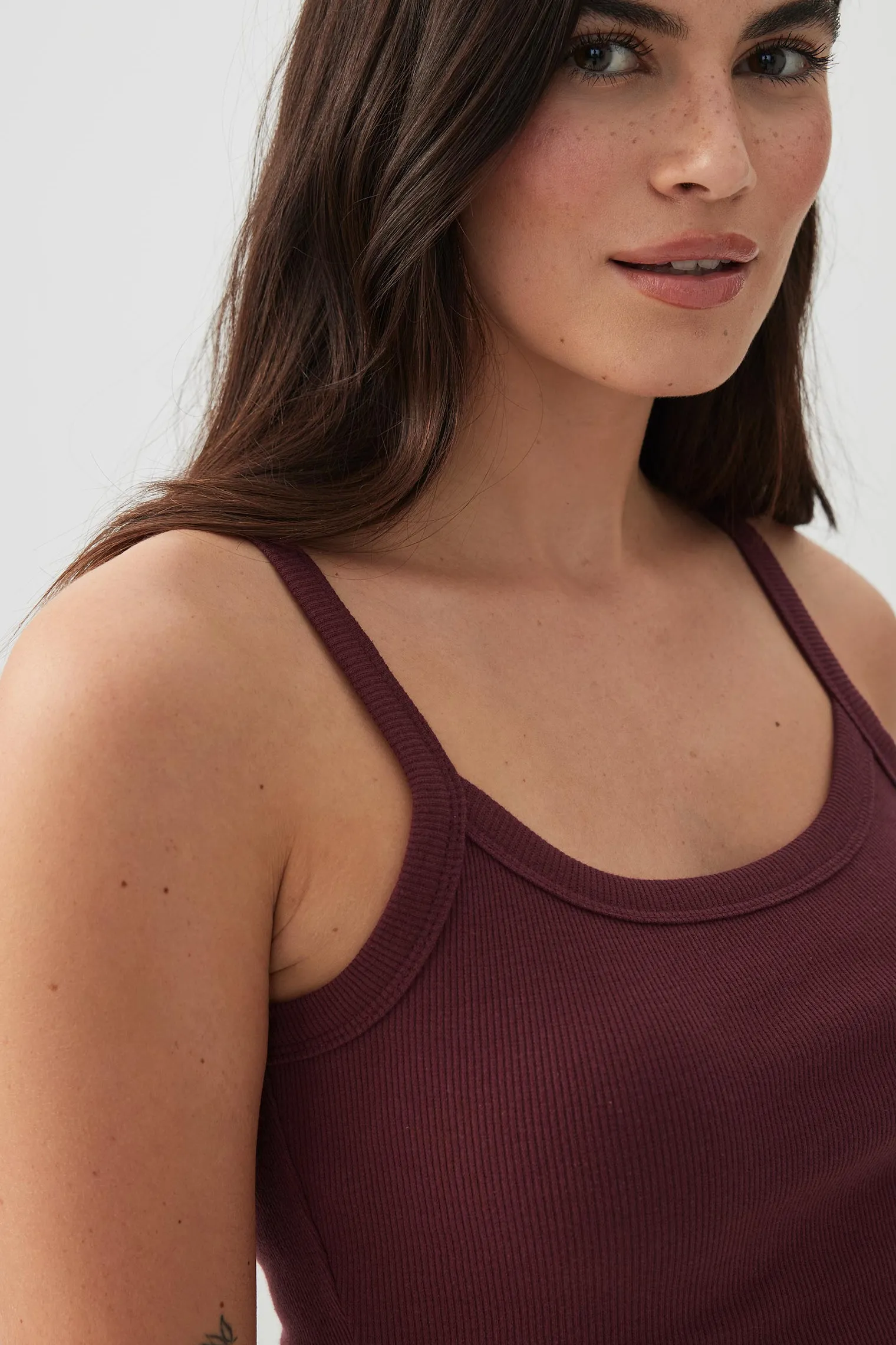 Basic Scoop Neck Short Tank