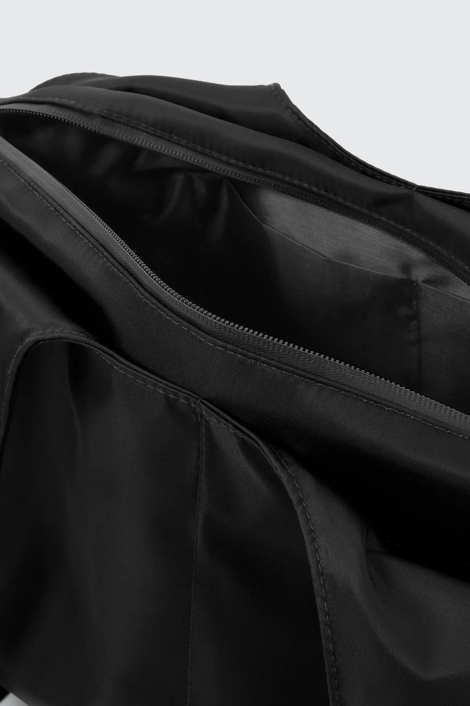 camactive™ Nylon Tote Bag