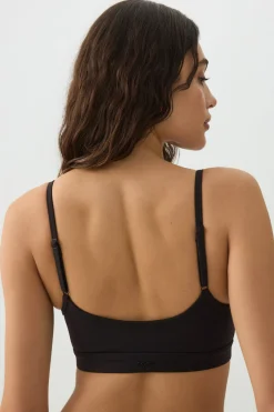 camactive™ Sports Bra with Adjustable Straps