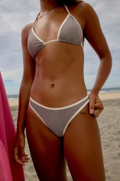 Cheeky Bikini Bottom with Contrast Binding