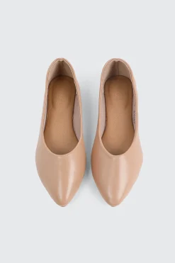 Classic Pointy Flats