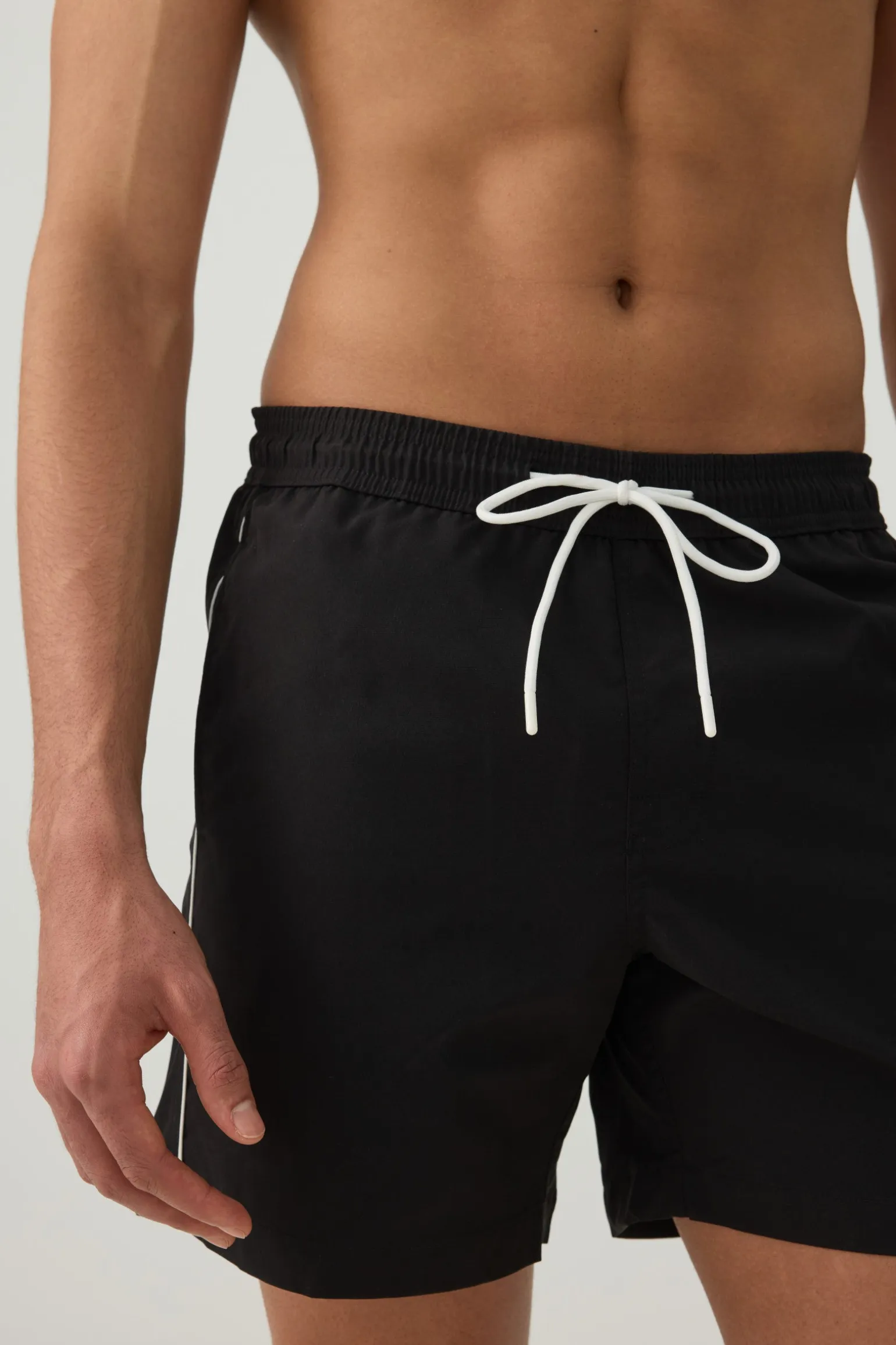 Contrast Piping Swim Trunks