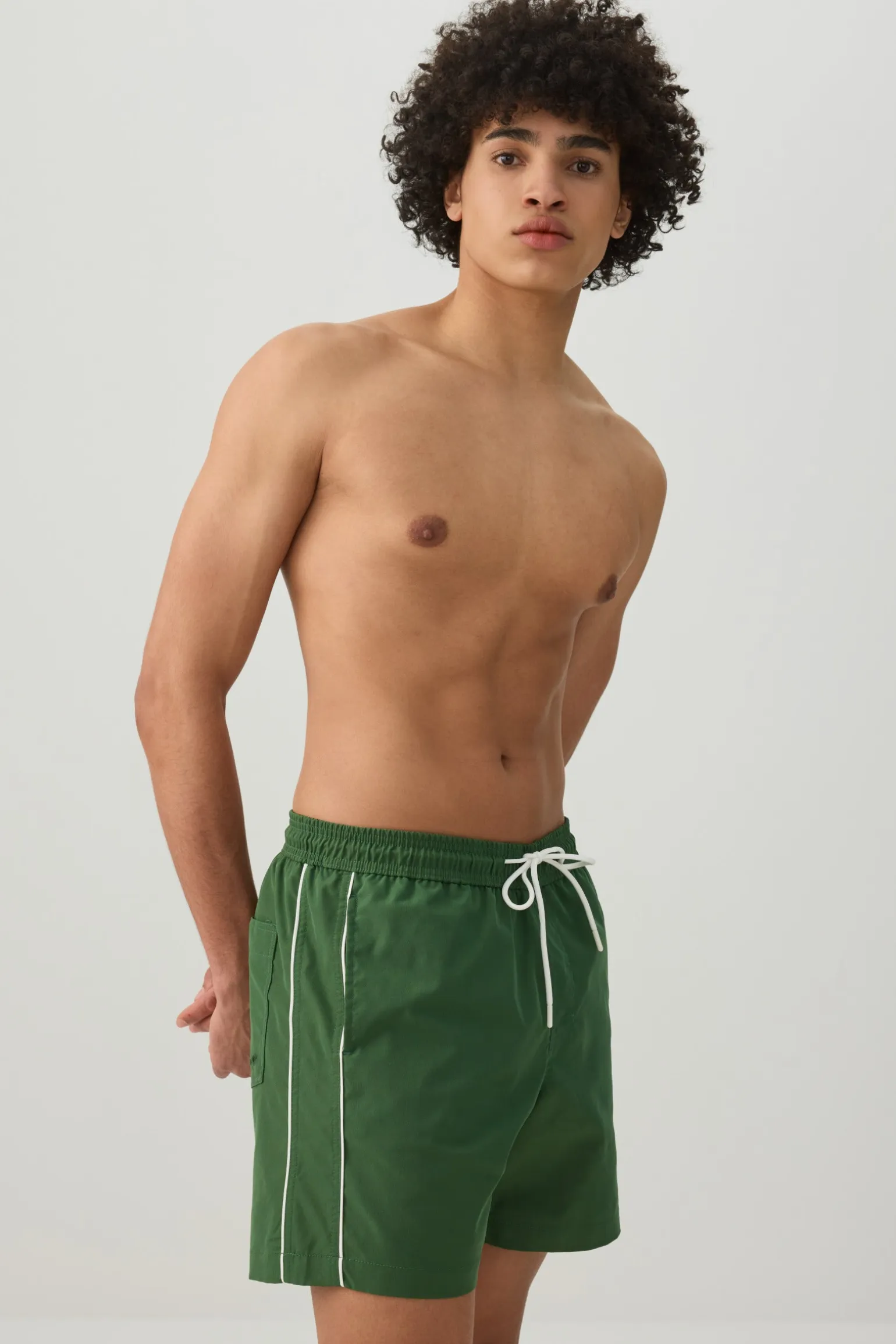 Contrast Piping Swim Trunks