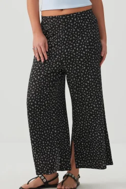 Culottes with Side Slits