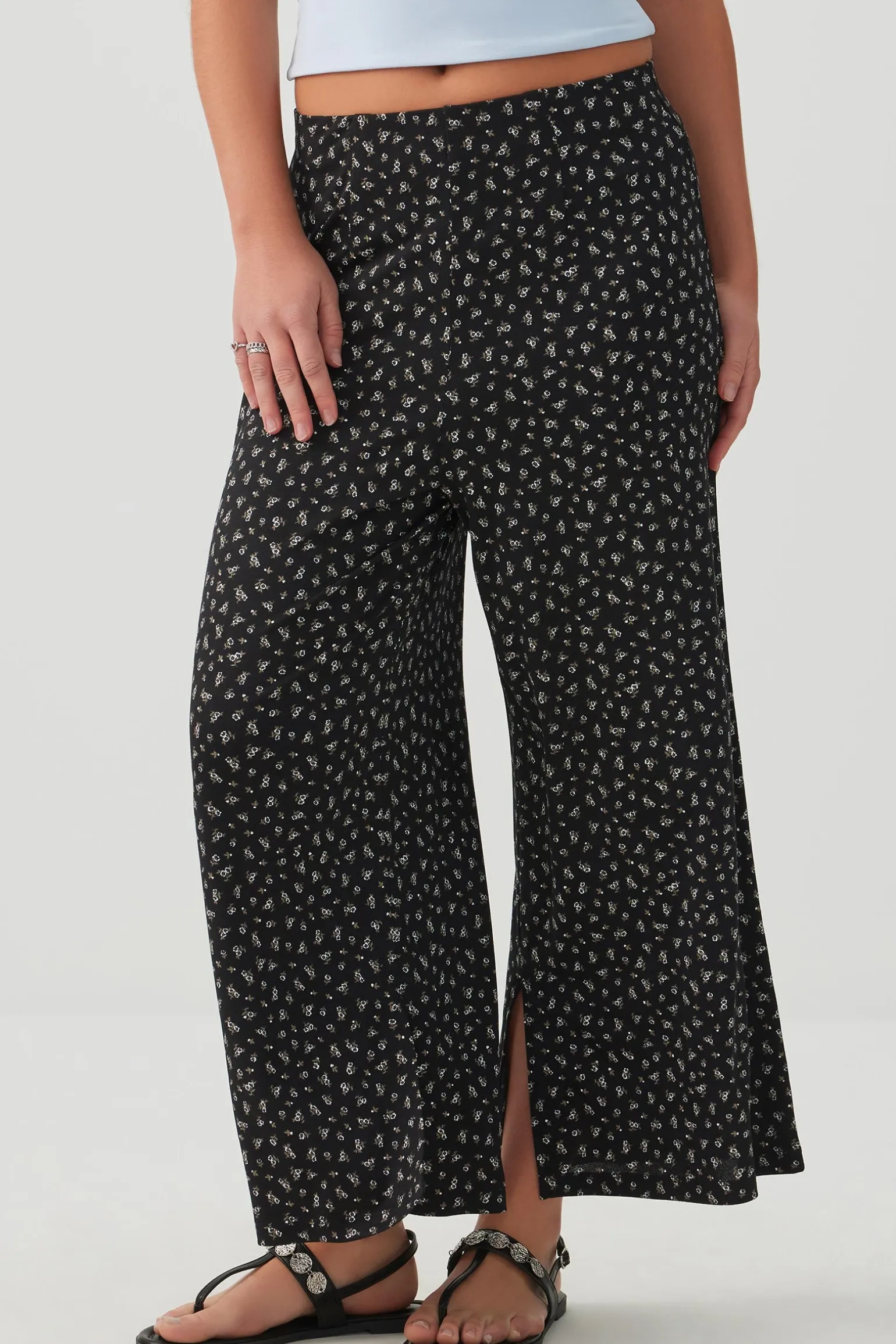 Culottes with Side Slits