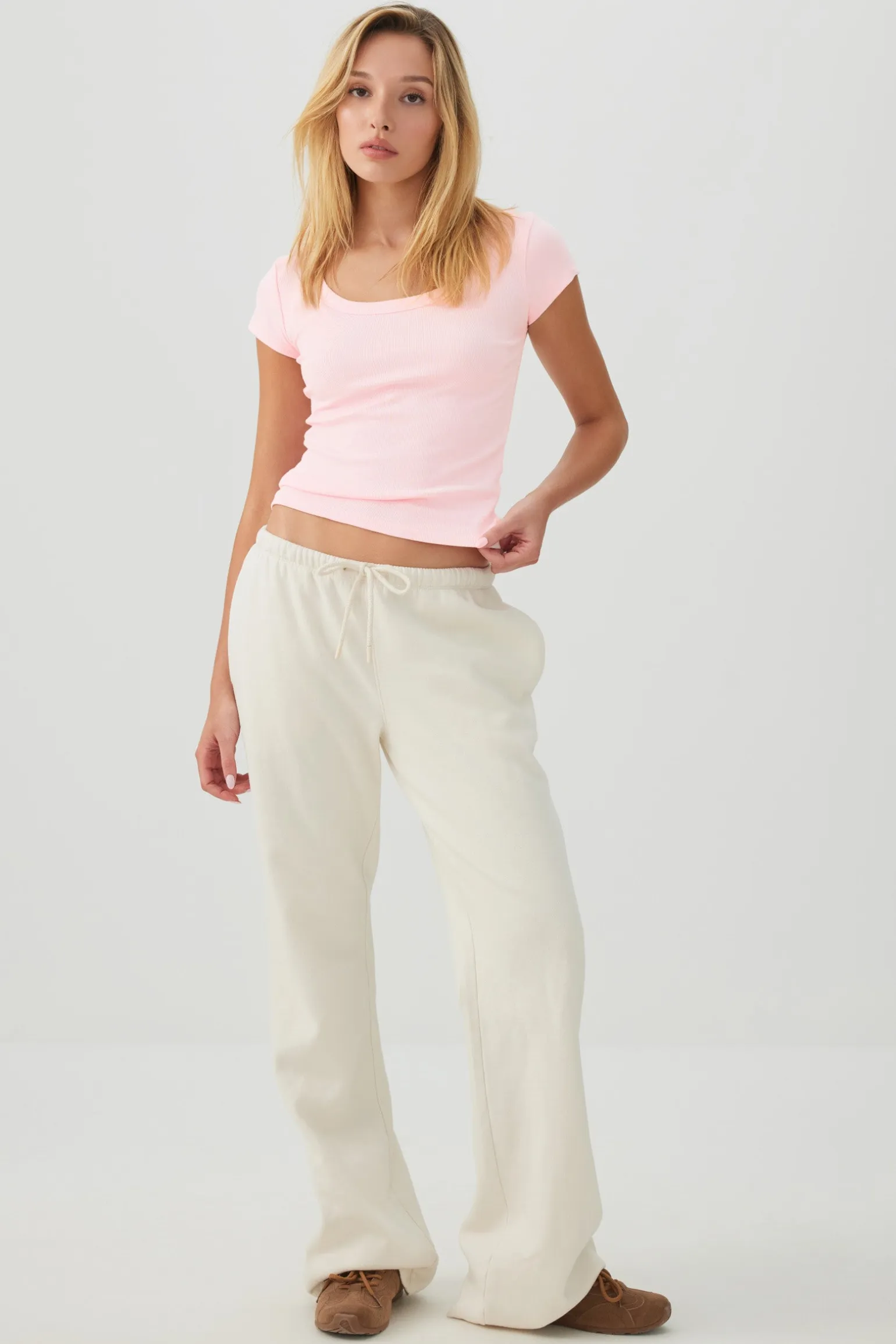 Fine Rib Scoop Neck Crop T-Shirt