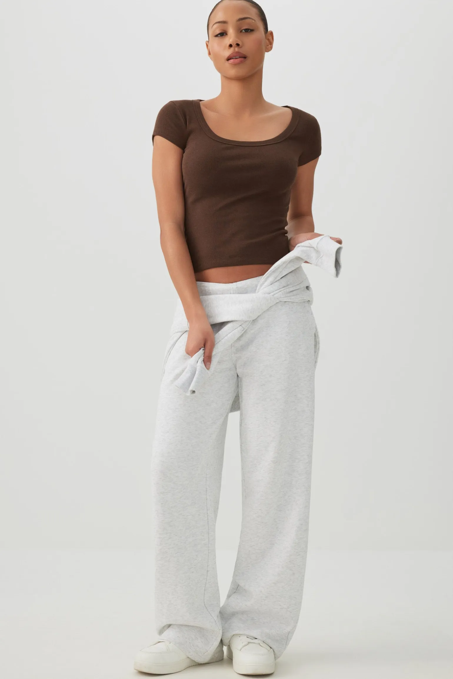 Fine Rib Scoop Neck Crop T-Shirt