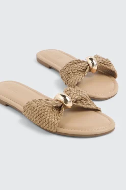 Flat Sandals with Gold Ornament