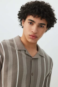 Johnny Collar Short Sleeve Sweater
