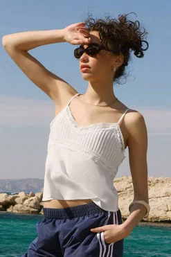 Lace Trim Cropped Tank Top