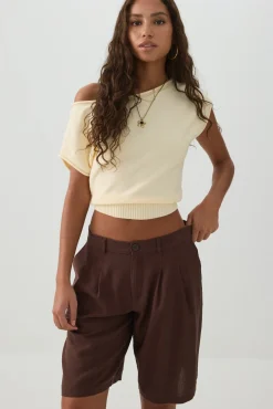Linen Blend Mid Rise Bermuda Shorts