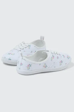 Low Top Canvas Sneakers