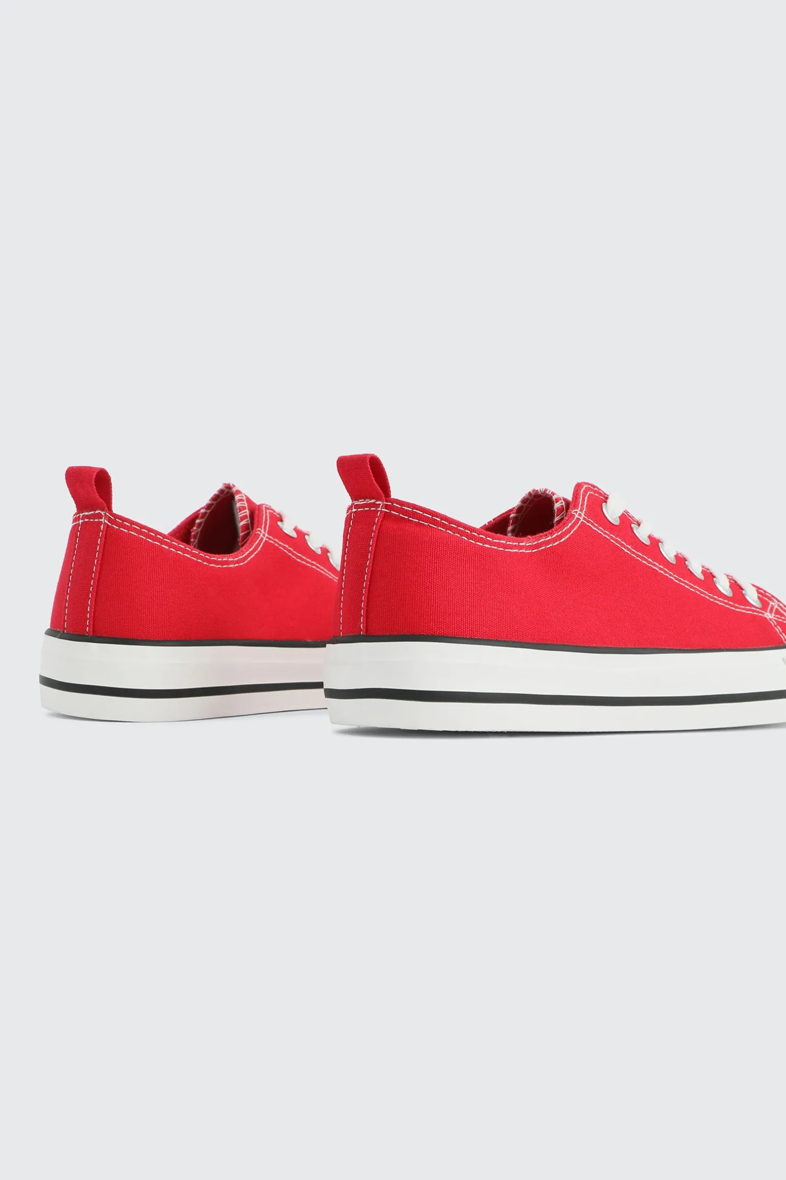 Low Top Sneakers with Toe Cap