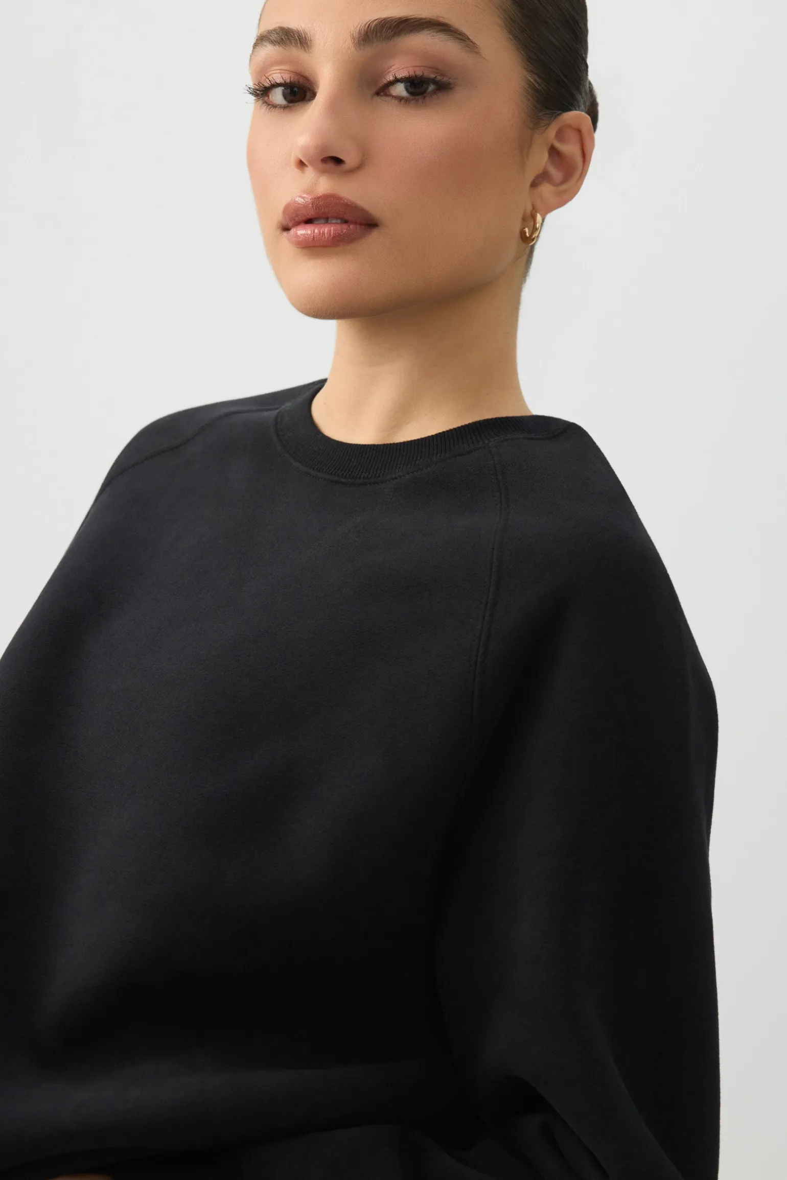 MADESOFT™ Fleece Raglan Crew Neck Sweatshirt