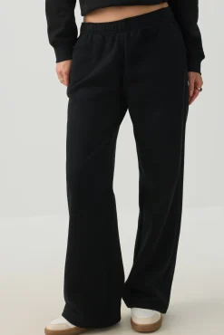 MADESOFT™ Fleece Straight Leg Sweatpants