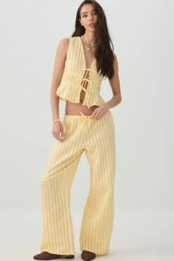 Mid Rise Pull On Wide Leg Pant