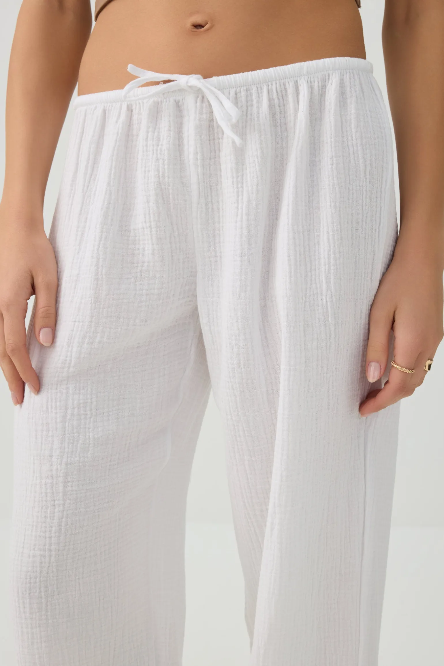 Mid Rise Pull On Wide Leg Pant