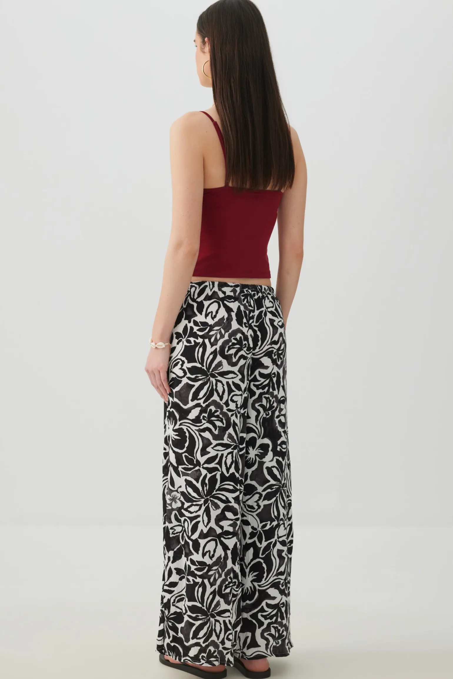 Mid Rise Wide Leg Pants