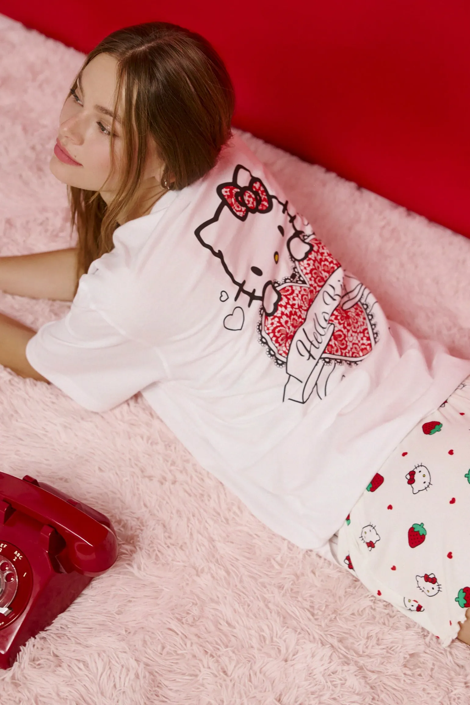 Oversized Hello Kitty T-Shirt