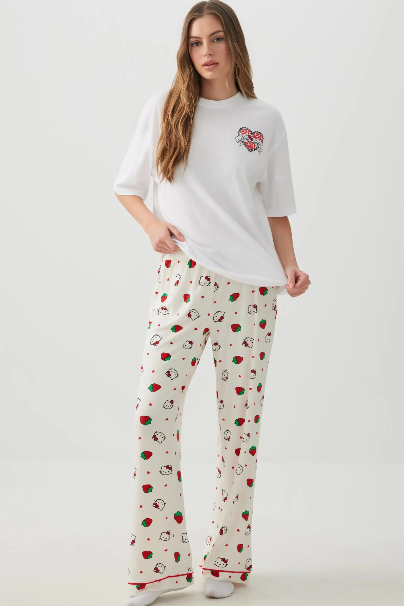 Oversized Hello Kitty T-Shirt