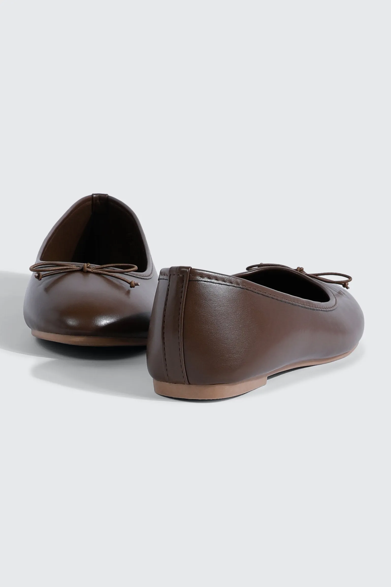 Round Toe Ballet Flats with Bow