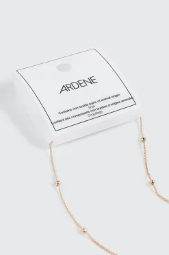 Shell Pendant Necklace