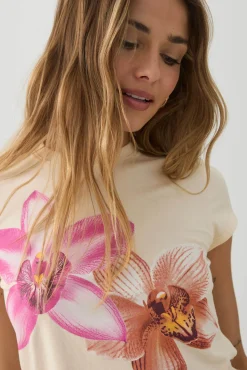 Short Graphic T-Shirt