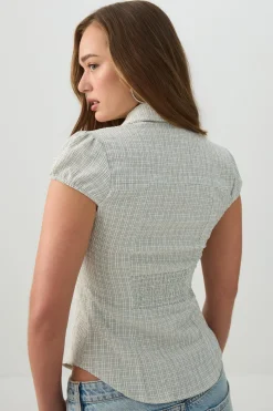 Short Sleeve Fitted Blouse