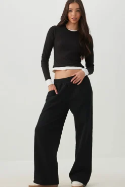 Super Soft Long Sleeve Crop T-Shirt