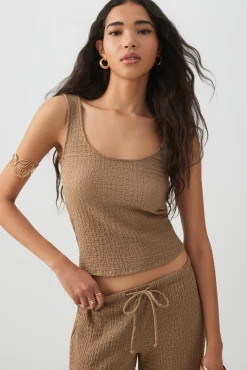 Textured Scoop Neck Tank Top