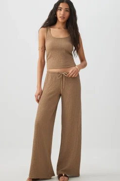 Textured Scoop Neck Tank Top