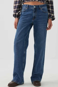The Era Mid Rise Straight Jean
