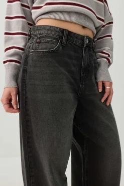 The Muse Fit Mid Rise Baggy Jean
