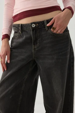 The Off-Duty Fit Low Rise Wide Leg Jean