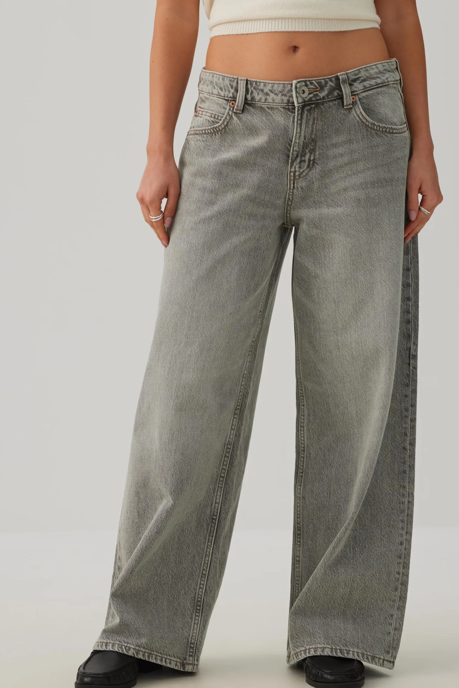 The Off-Duty Fit Low Rise Wide Leg Jean