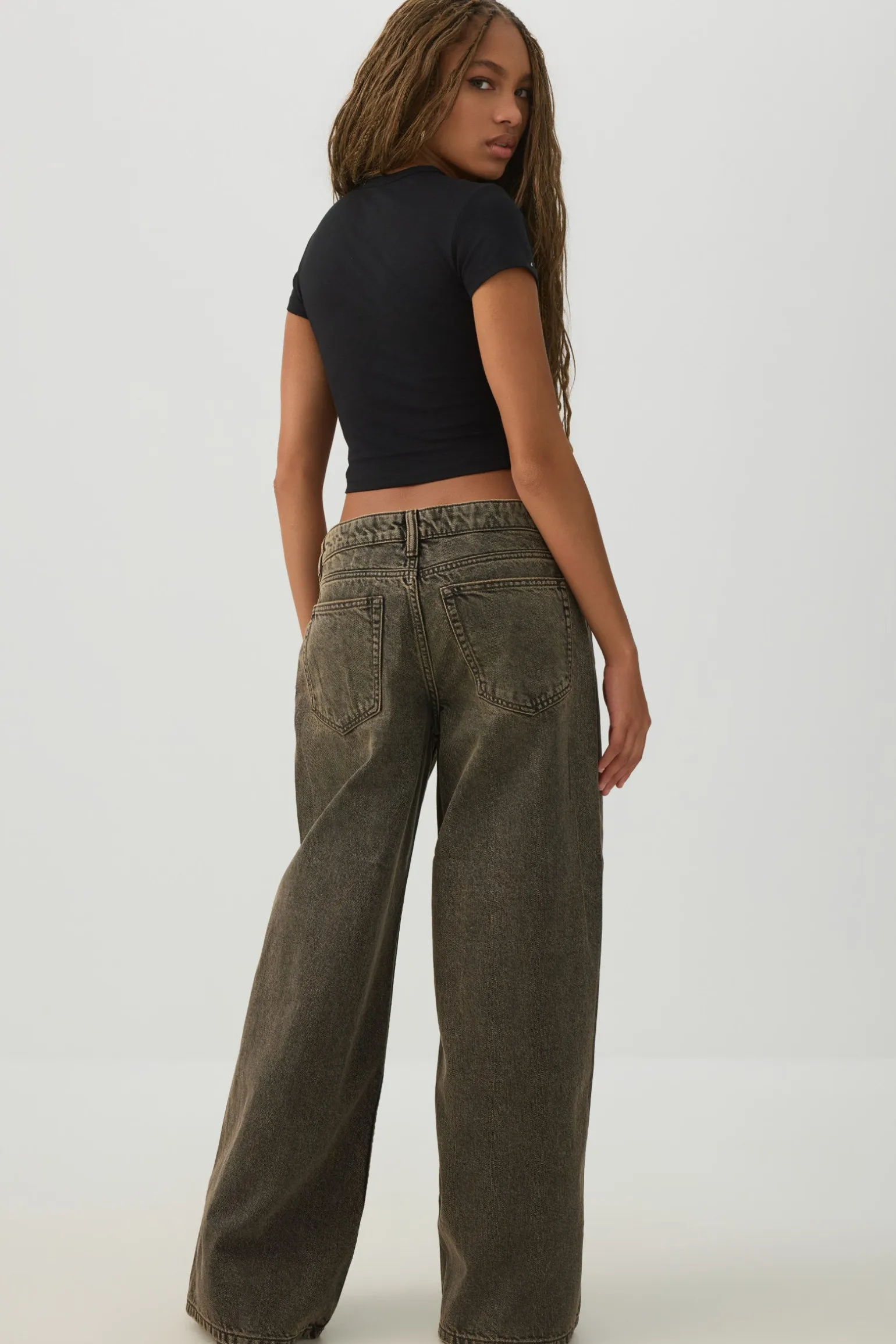 The Off-Duty Fit Low Rise Wide Leg Jean