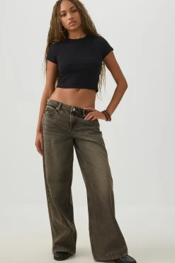 The Off-Duty Fit Low Rise Wide Leg Jean