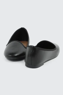 Timeless Ballet Flats