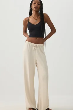 Ultra Crop Seamless Tank with Removable Cups