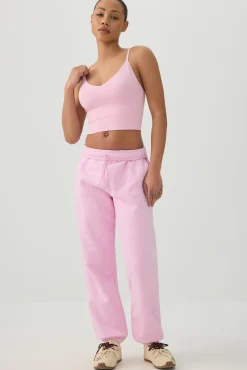 Ultra Crop Seamless Tank with Removable Cups