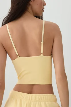 Ultra Crop Seamless Tank with Removable Cups