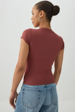 V-Neck Cropped T-Shirt