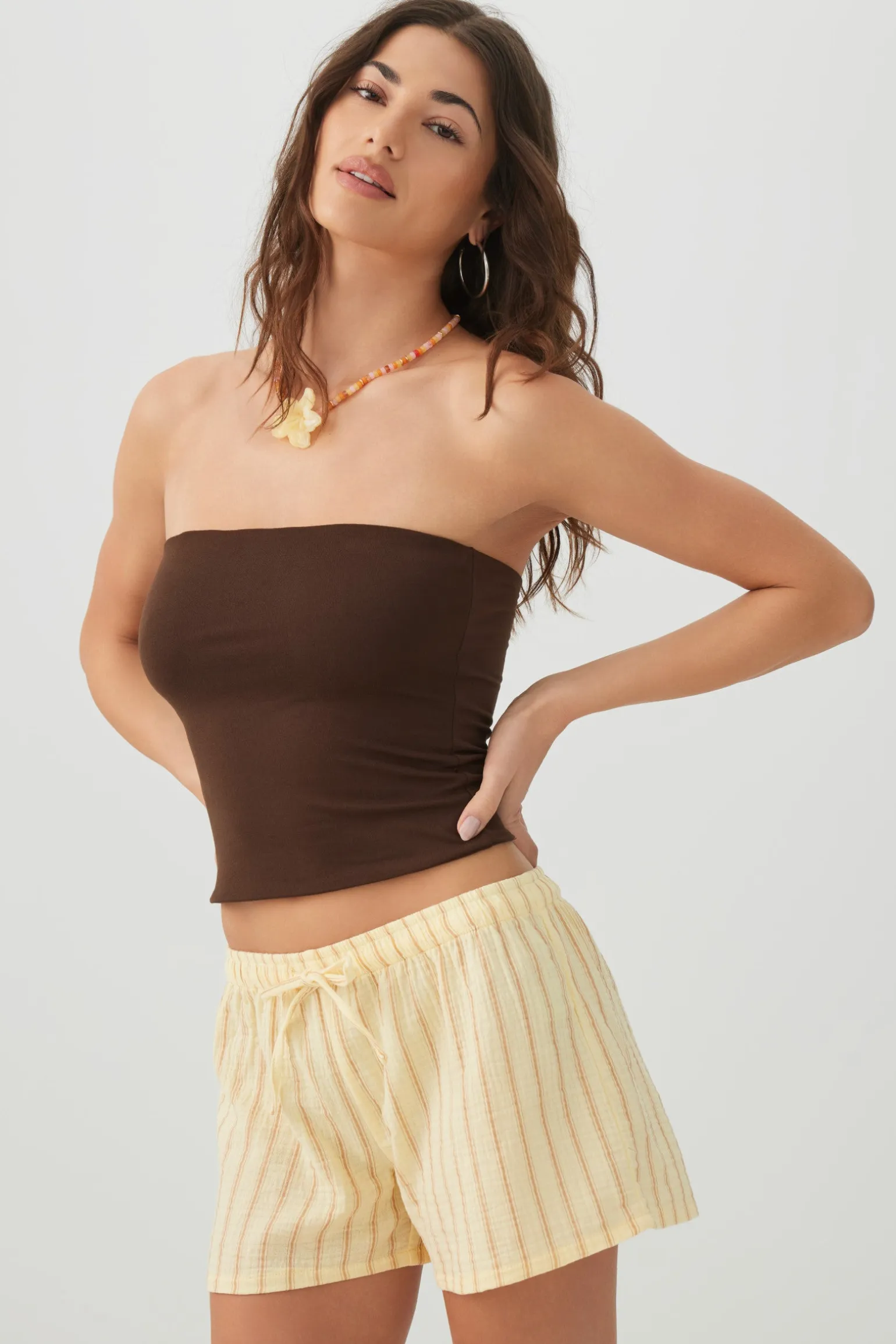 Woven Mid Rise Shorts